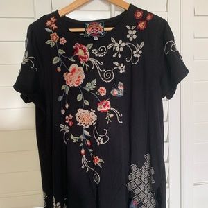 Johnny Was Jailyn Embroidered Asymmetrical TShirt- Large